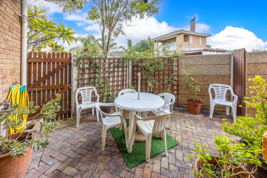 6 Bedroom Property for Sale in Brackenfell South Western Cape